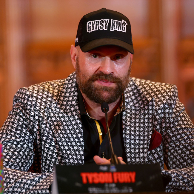 Frank Warren: Tyson Fury wants Oleksandr Usyk trilogy fight