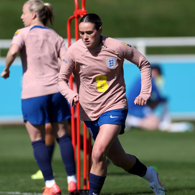Grace Clinton 'so happy' to play with Celin Bizet