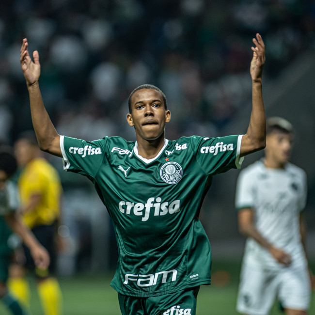 Estevao hailes Chelsea move 'dream come true'
