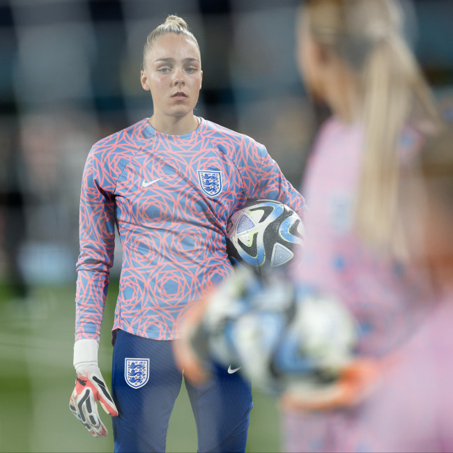 Elle Roebuck grateful for career after health woes