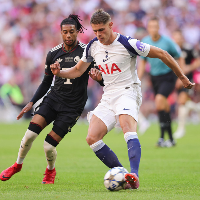 Micky van de Ven: Tottenham players convinced Ange Postecoglou to change tactics for Europa League