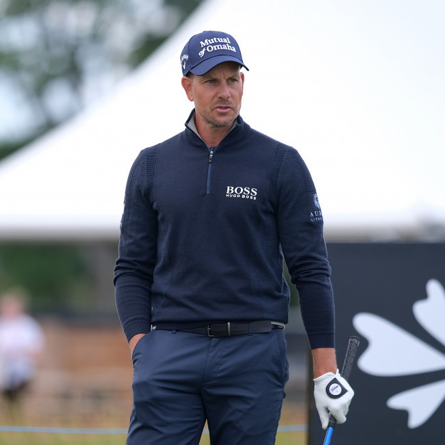 Henrik Stenson gets a boost from watching his best play