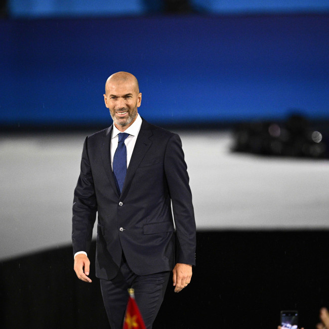 Zinedine Zidane turned down club jobs so he could become France manager